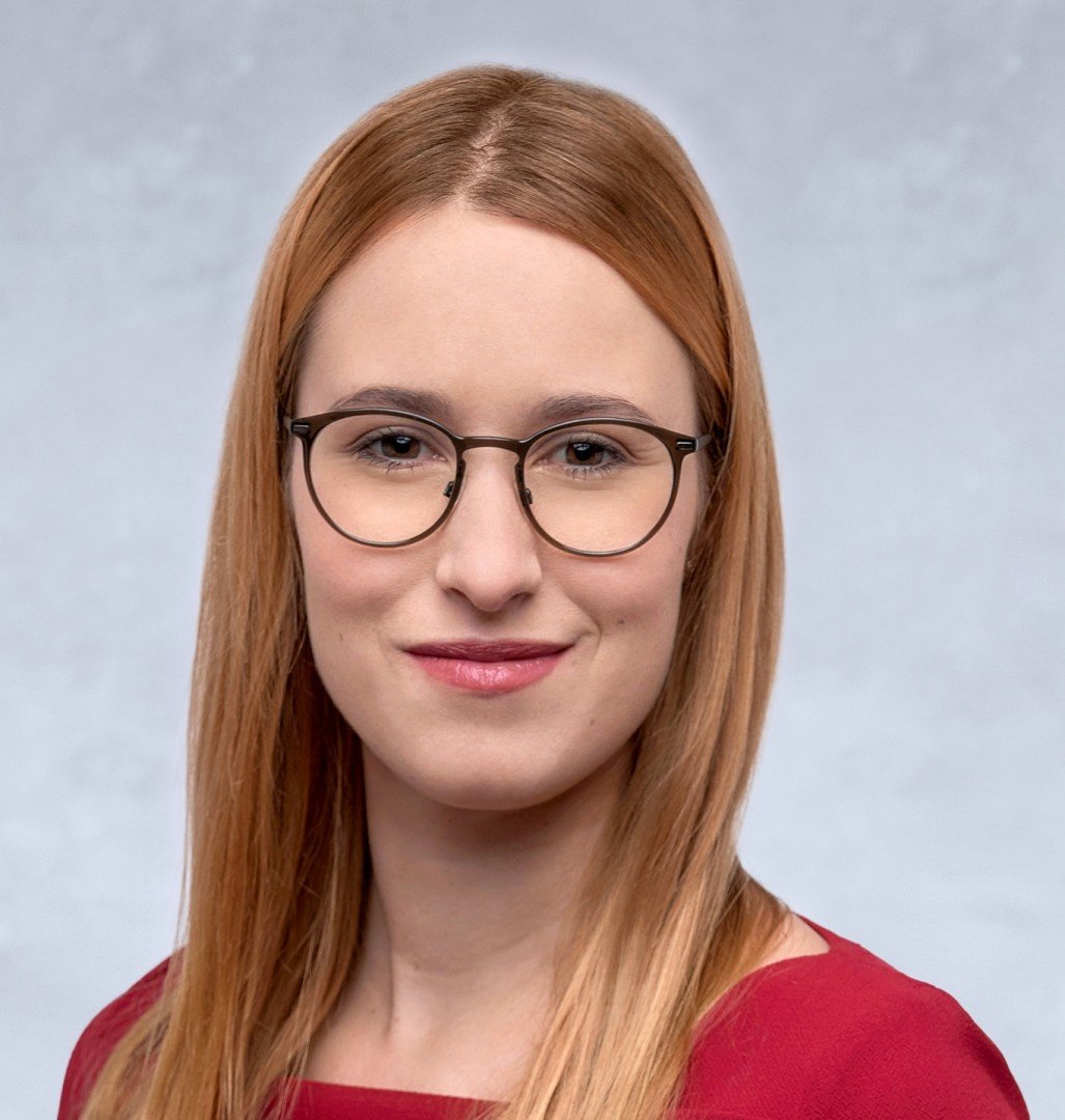 JUDr. Adéla Uhrinová