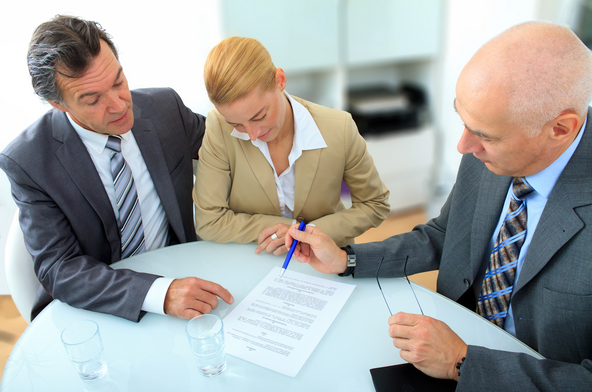 Neplnění smluv a dluhy ze smluv – poučili jsme se?