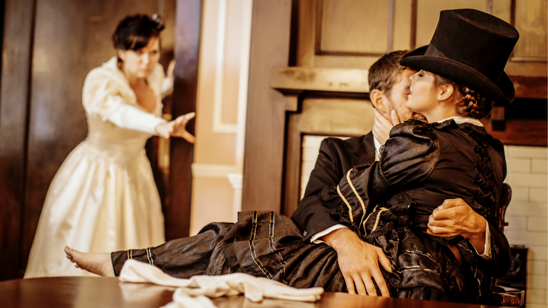 Může podvedený z manželů požadovat „odškodné za nevěru“?