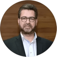 Souzení bych počítačům nesvěřil…