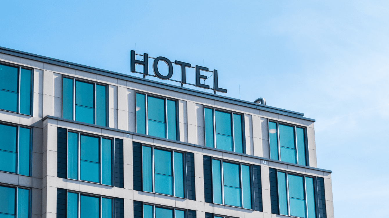 Sněmovna by mohla zmírnit povinnost hlášení údajů o turistech