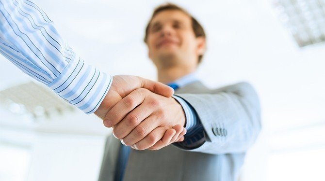 Zákaz venire contra factum proprium aneb zavazuje gentlemanský slib?