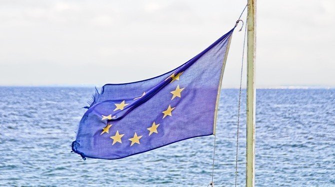 Evropská unie a Mercosur po 25 letech jednání podepsaly obchodní dohodu