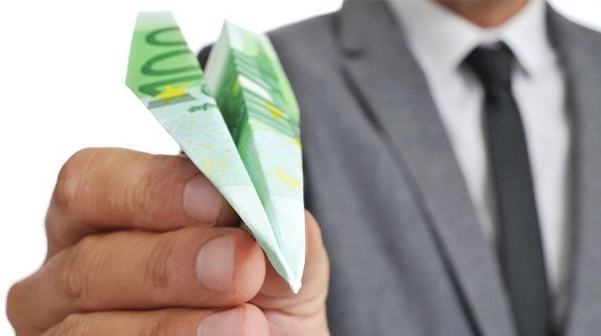 Sto euro na hlavu jako náhrada újmy za únik osobních údajů z Facebooku? Německý soud řekl ano