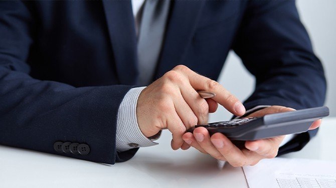 Proč stojí advokátní služby tolik, kolik stojí?