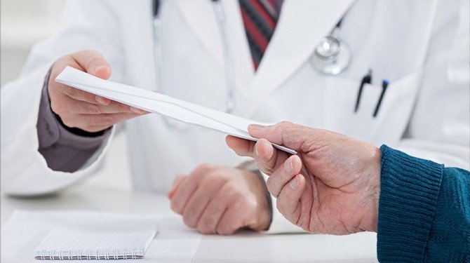 Smlouva o péči o zdraví - problematické aspekty jejího uzavření a ukončení při poskytování zdravotních služeb