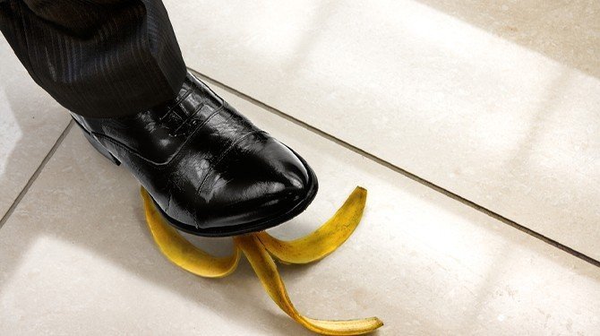 Pracovní úrazy – jaké největší chyby připraví poškozené o kompenzaci?