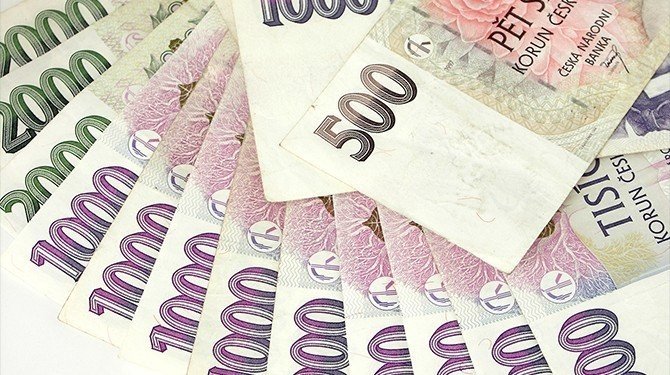 Novela nařízení o platových poměrech státních zaměstnanců a zaměstnanců ve veřejných službách a správě