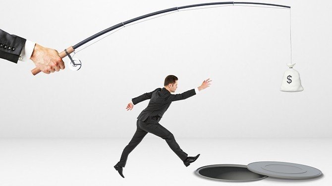 Lidé se loni více obraceli na finančního arbitra kvůli řešení sporů