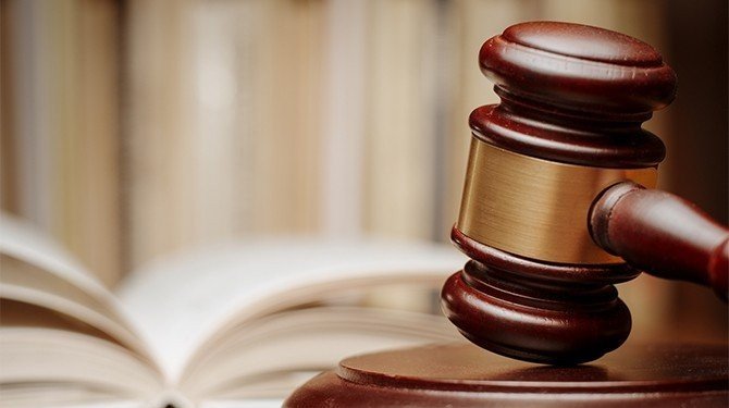 NSS potvrdil povinnost auditů výročních zpráv politických stran