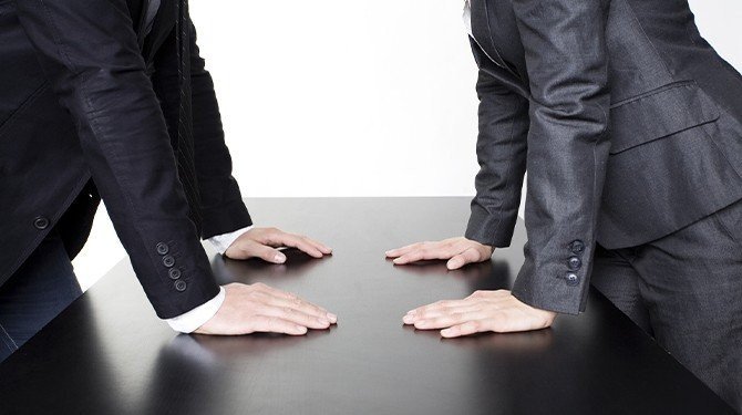 Odvolání ředitele Magistrátu hlavního města Prahy: proces, důvody a kompetence jednotlivých aktérů