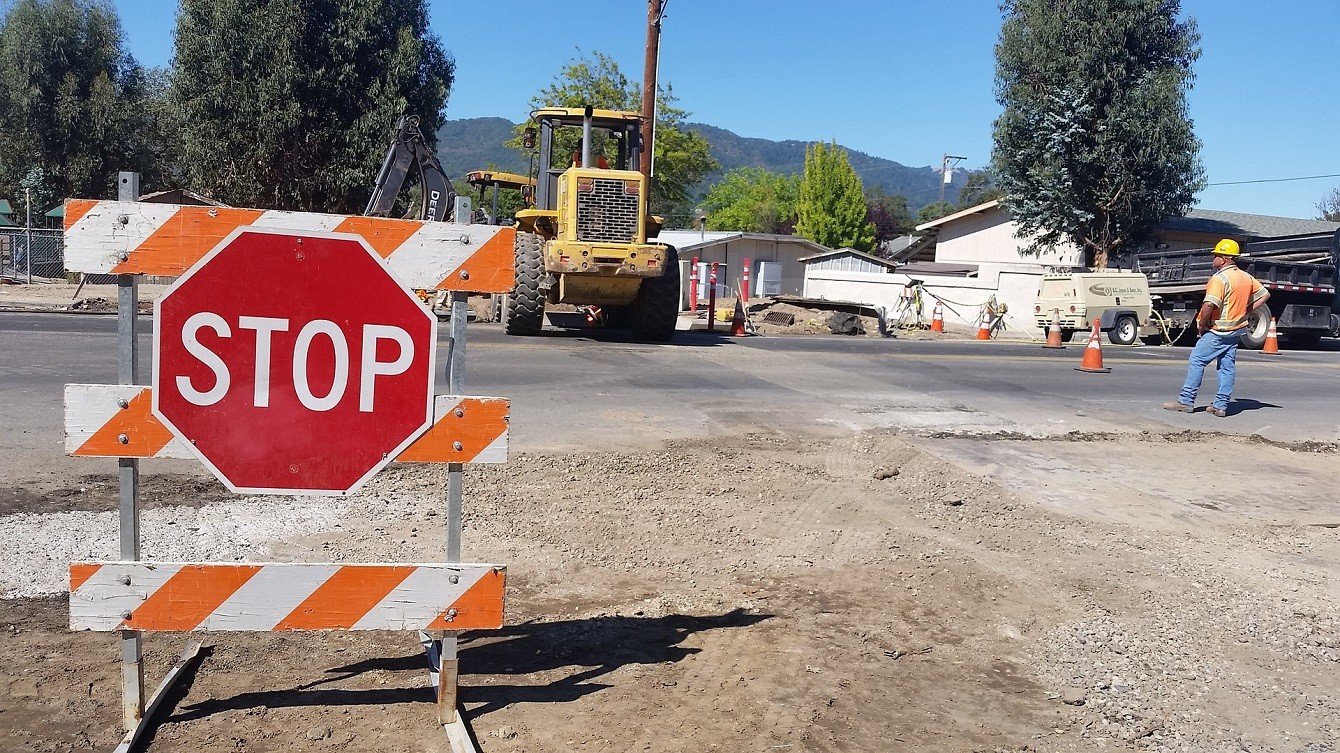 Uzavírka silnice z důvodu oprav a náhrada škody