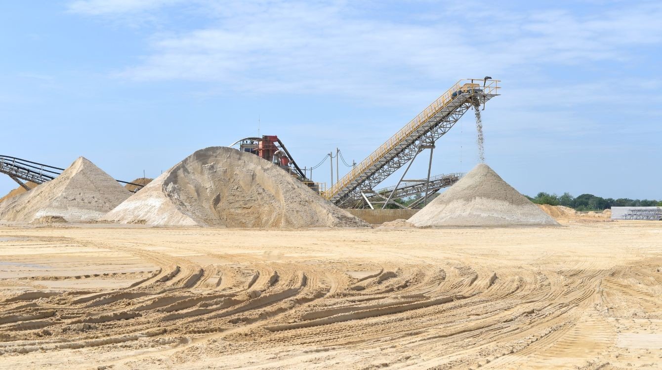 Obce uspěly u soudu se žalobou v kauze těžby štěrkopísku na Hodonínsku