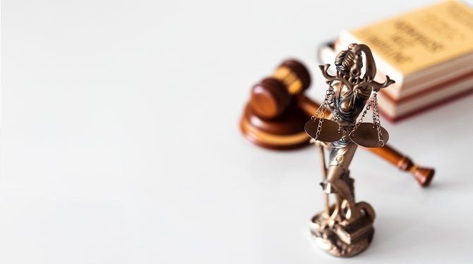 Náhrada újmy a zlovolné jednání škůdce