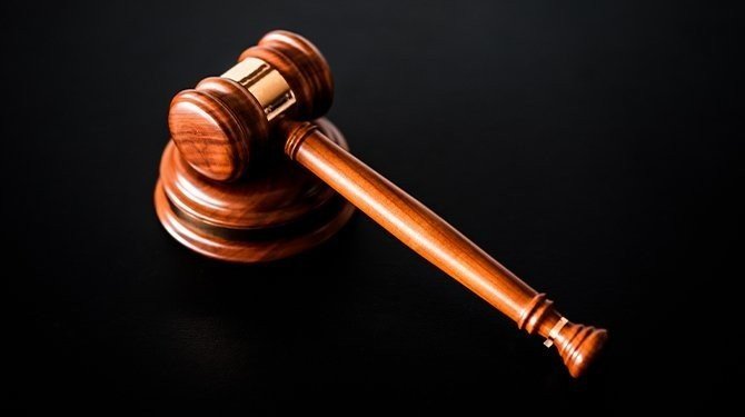 Nezákonné trestní stíhání akademika