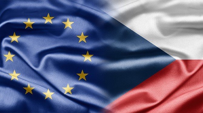 ČR loni chybělo převést do právního řádu osm směrnic EU, tak jako předloni