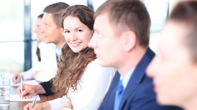 Povinnosti vyplývající ze zákona č. 253/2008 Sb. (AML zákon) stran školení zaměstnanců či spolupracujících osob