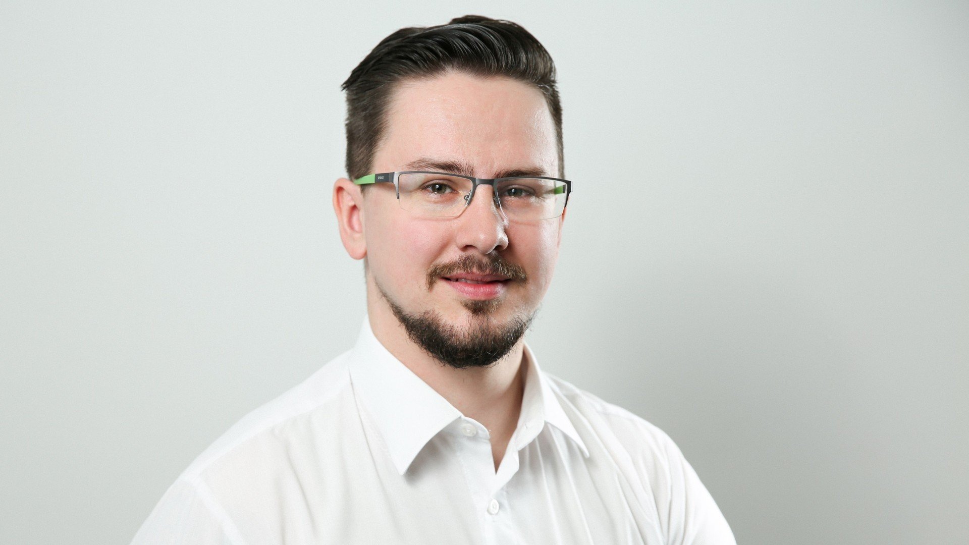 Rozhovor: Marek Beľujský - Autem na Slovensko