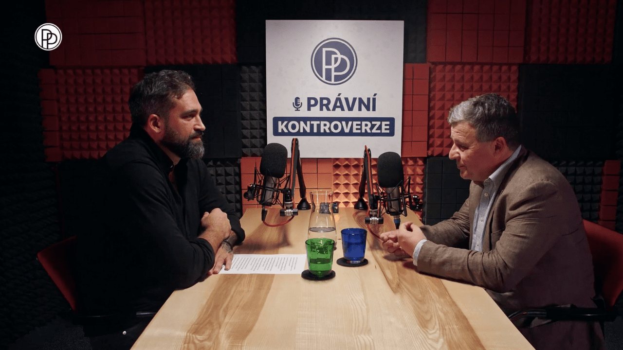 Právní Kontroverze: Jiří Přibáň - Ústavní soud ve střetu s populismem