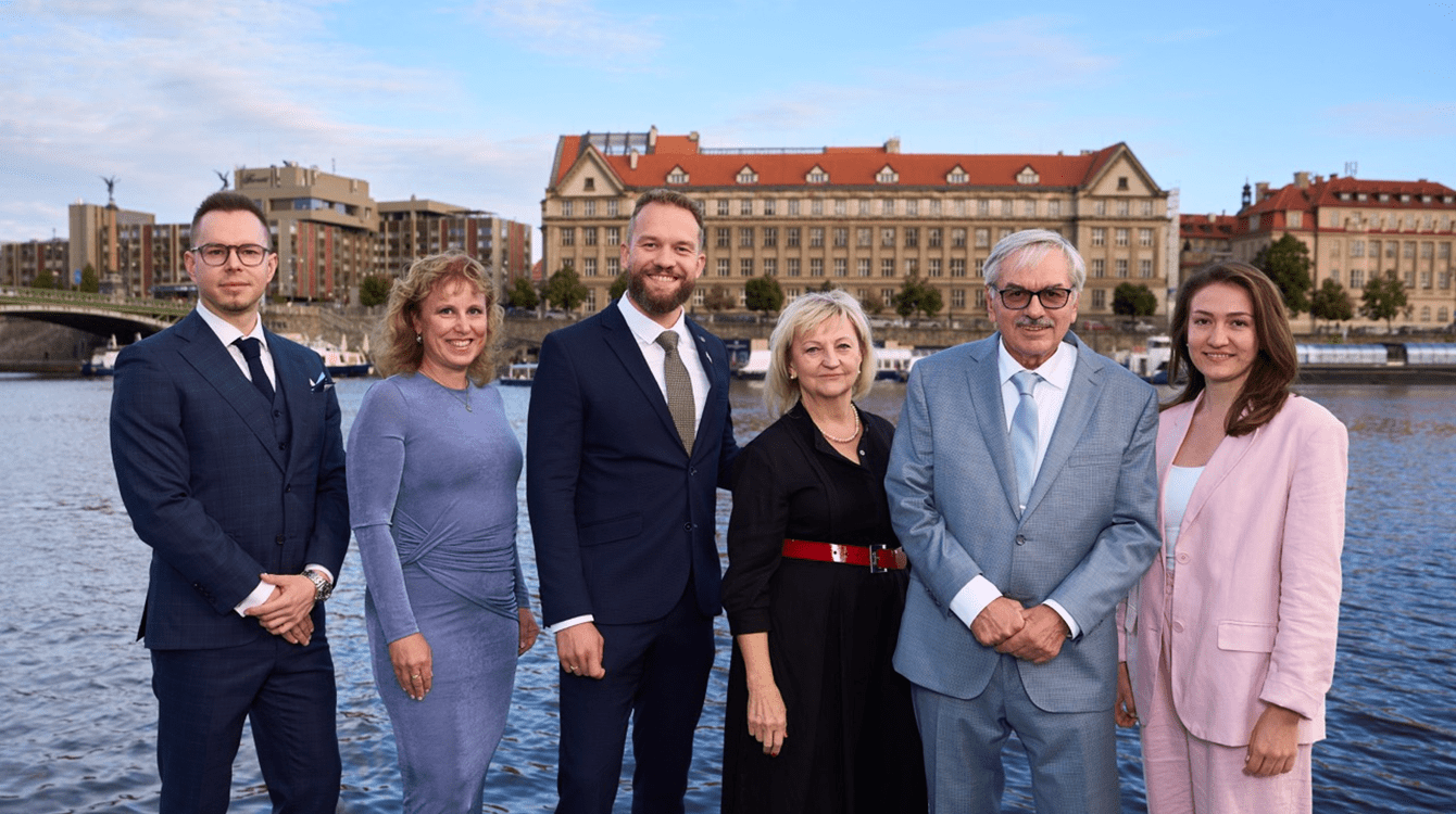 Unie podnikových právníků ČR ocenila nejlepší právníky roku 2025. Udělila také jednu mimořádnou cenu