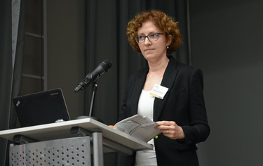 Zástupci podnikatele, rozsah jejich zástupčích oprávnění, následky překročení