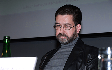 Rozhovor: Roman Fiala - Legislativa se stala prostředkem politického boje