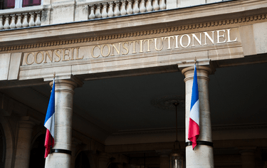 Politická ingerence francouzské Ústavní rady