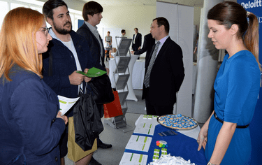 Veletrh pomohl studentům práv zorientovat se na trhu práce