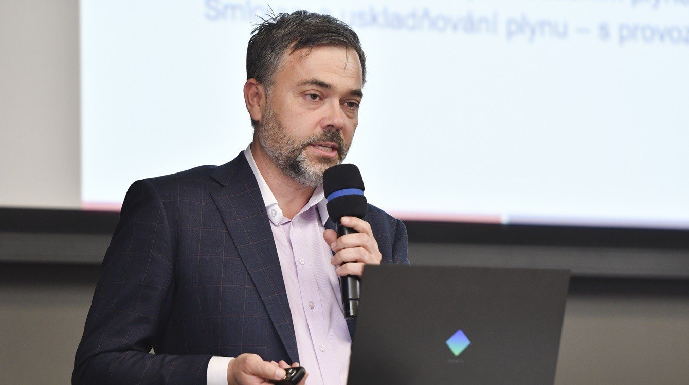 Změny zákonné úpravy smluv o dodávce elektřiny a plynu a smluv o zprostředkování v energetických odvětvích