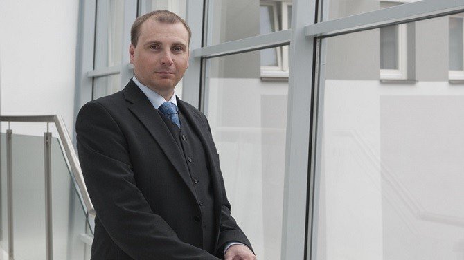 Rozhovor: Karel Šimka – Právo ve světě „unaveného Západu" a další postřehy předsedy NSS