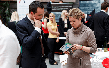 Spolupráce Allen & Overy  a ELSA: Podporujeme studenty. Co z toho máme?