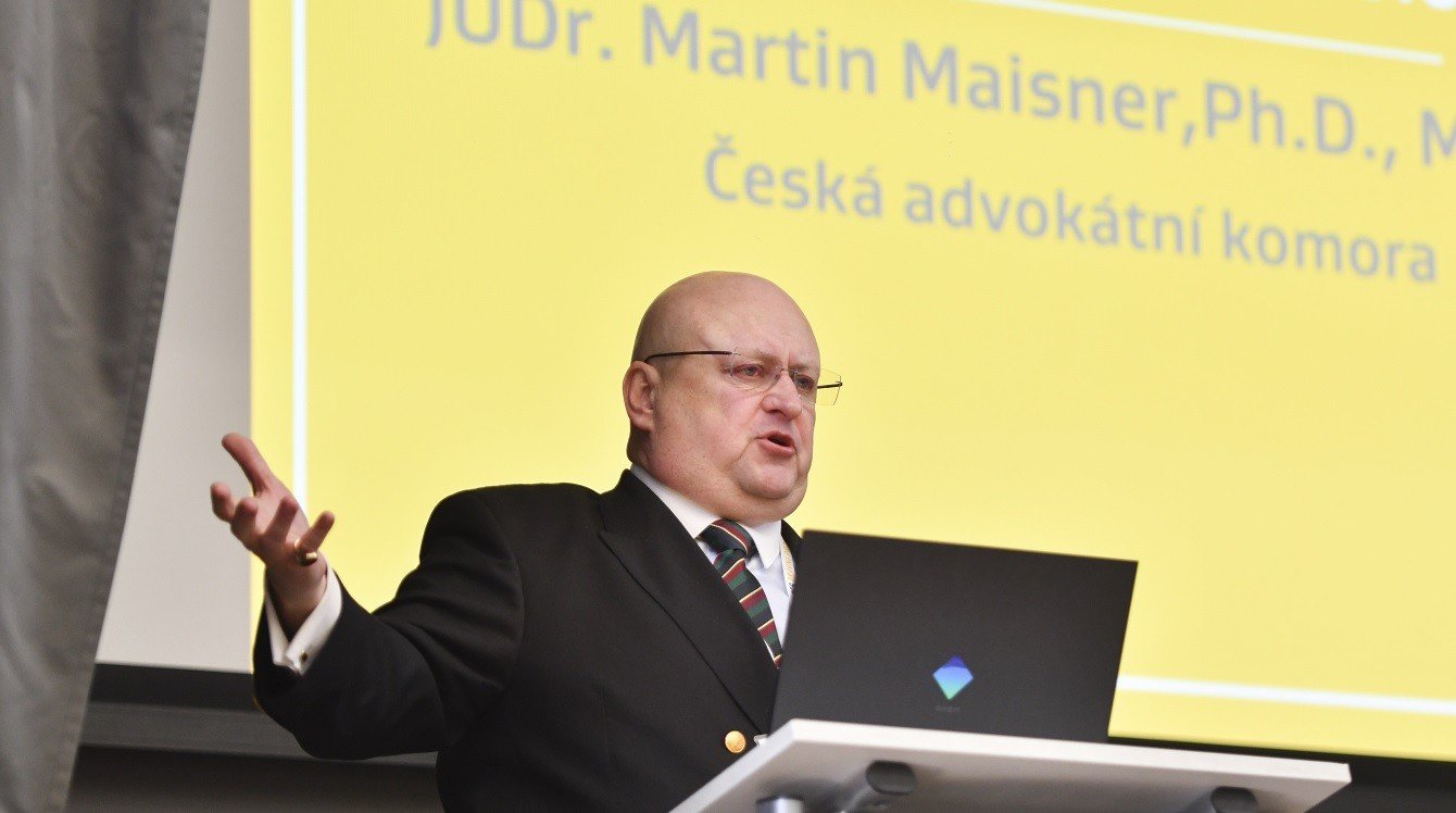 Aktuální otázky práva informačních technologií