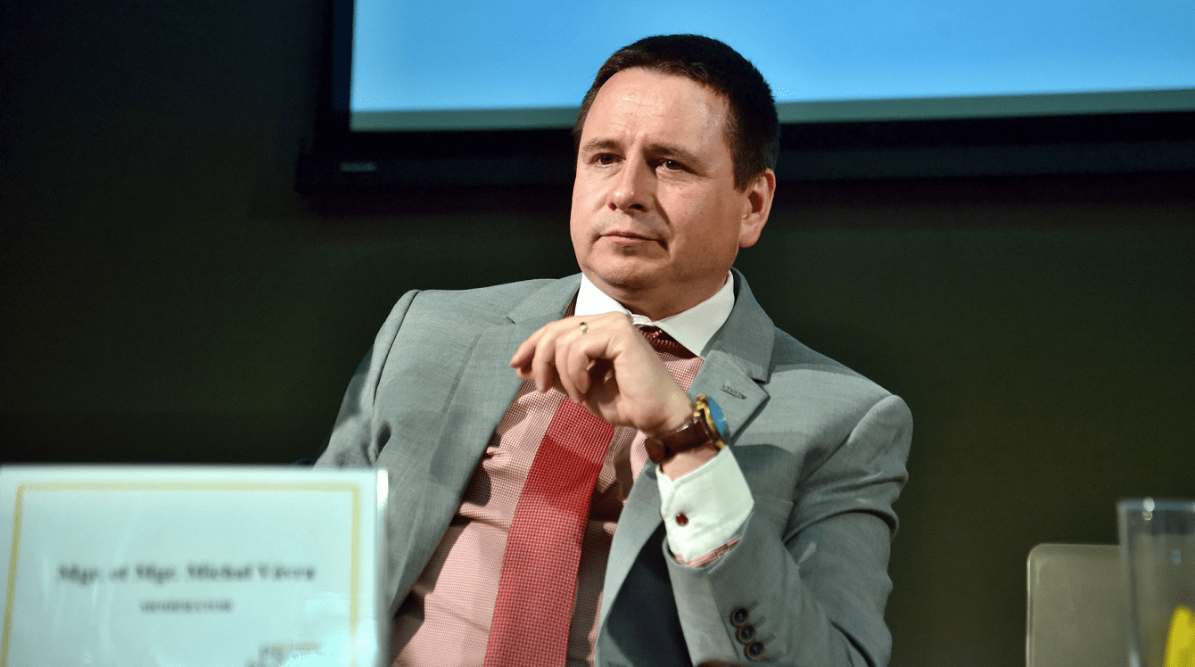 Nároky ze zrušených letů a zájezdů z důvodů covidu z pohledu advokáta na obou stranách hranice