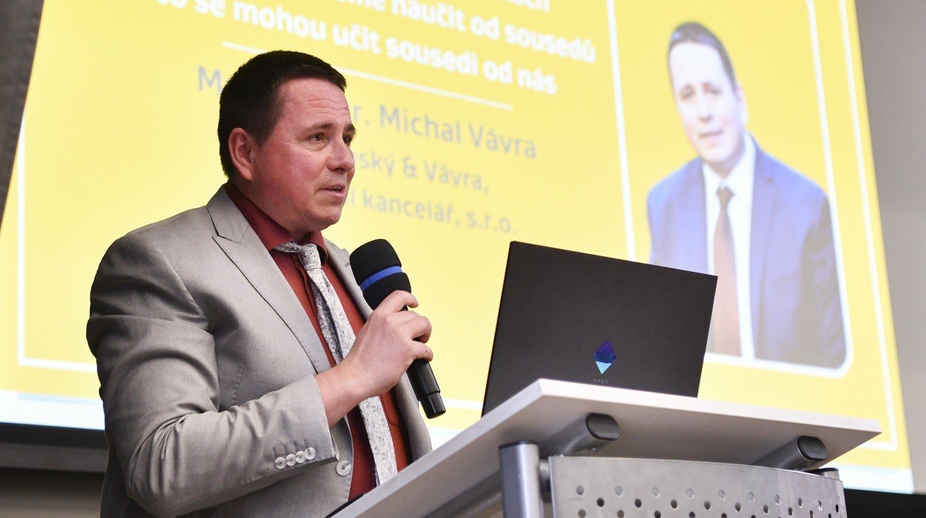 10 let advokacie na obou stranách hranice – co se můžeme naučit od sousedů a co se mohou učit sousedi od nás