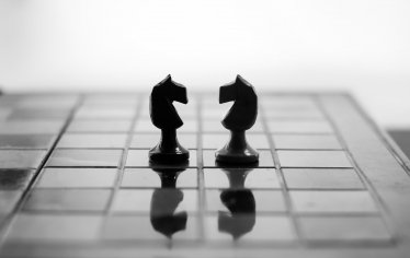 O přípustnosti tzv. pravých souběhů funkcí