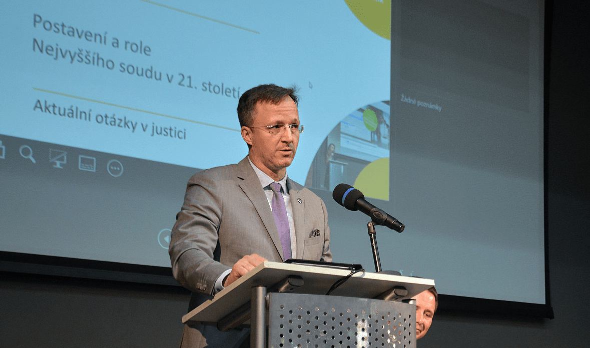 Postavení a role Nejvyššího soudu v 21. století