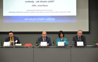 Právnické špičky se opět sešly v Seči