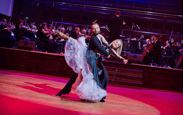 Vyprodaný Obecní dům hostil Ples právníků