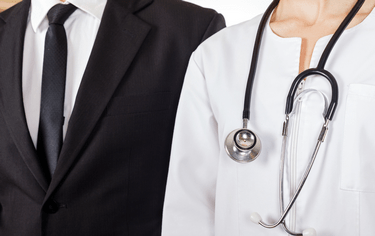 Kontroly nemocenské – kdo mě (ne)může kontrolovat