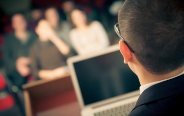 Přednáška: Telekomunikace a soutěžní právo