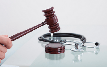 Může nemocnice vraždit?