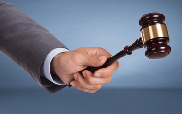 Vyhlašování rozsudků větších než malých