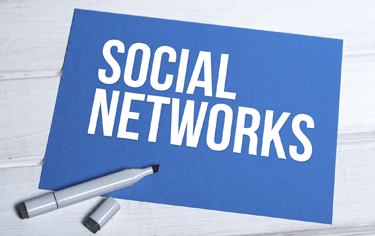 Internet a diskurz práva a politiky