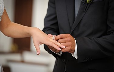 Společníkem snadno a rychle aneb Nová úprava podílu v obchodní společnosti ve společném jmění manželů