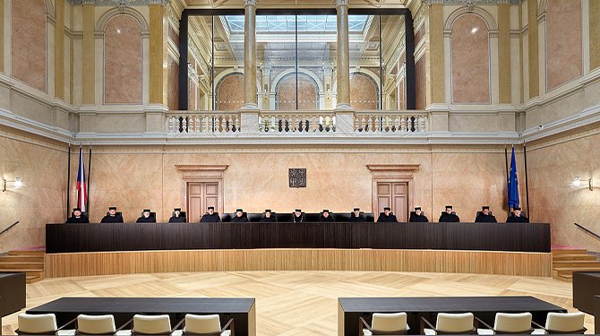 Výběr ústavních soudců se pořád odehrává z větší části za oponou, míní Šuk z NS