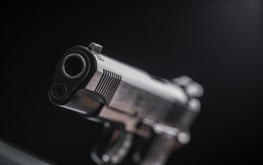 Riziko nákupu znehodnocené zbraně v zahraničí