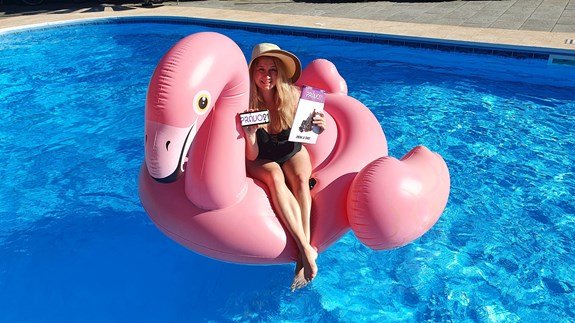 Cestujte s Právem21 a vyhrajte fotoaparát nebo reproduktor